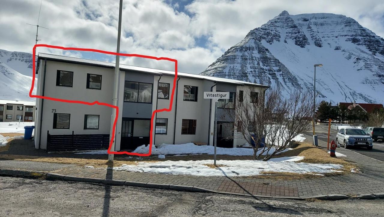 Apartment With Amazing Mountain View Bolungarvík Exteriör bild